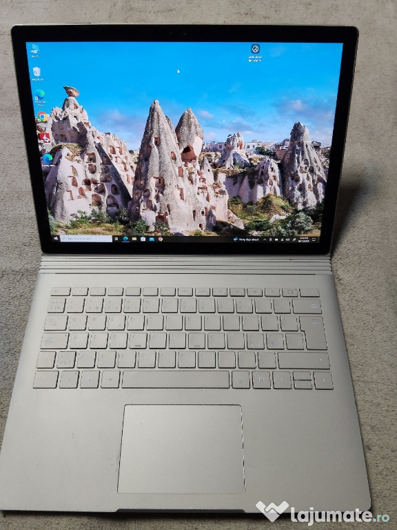 Laptop 2in 1 Microsoft Surface Book i5-6300u,8gb RAM ,128gb