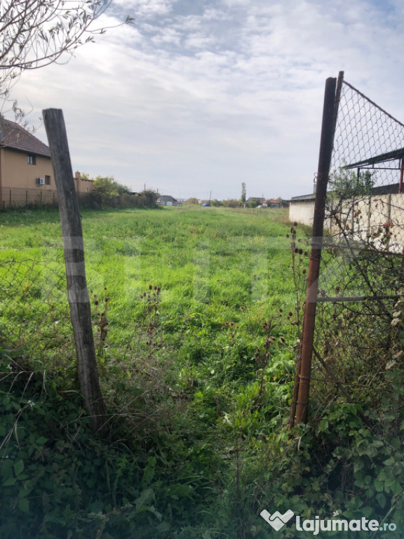 De vanzare Teren Extravilan Arabil , 3,321 mp , zona perifer