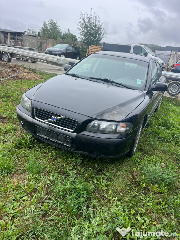 Dezmembrez Volvo s 60