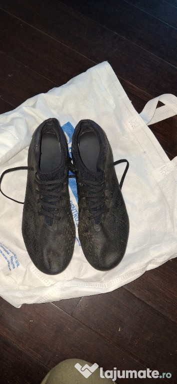 Crampoane Adidas
