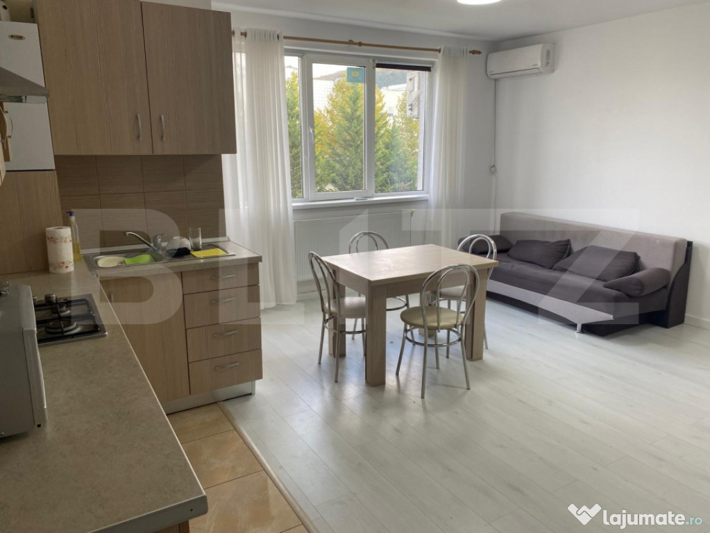 Apartament 3 camere, 63 mp + balcon 7 mp, etajul 1, la cheie