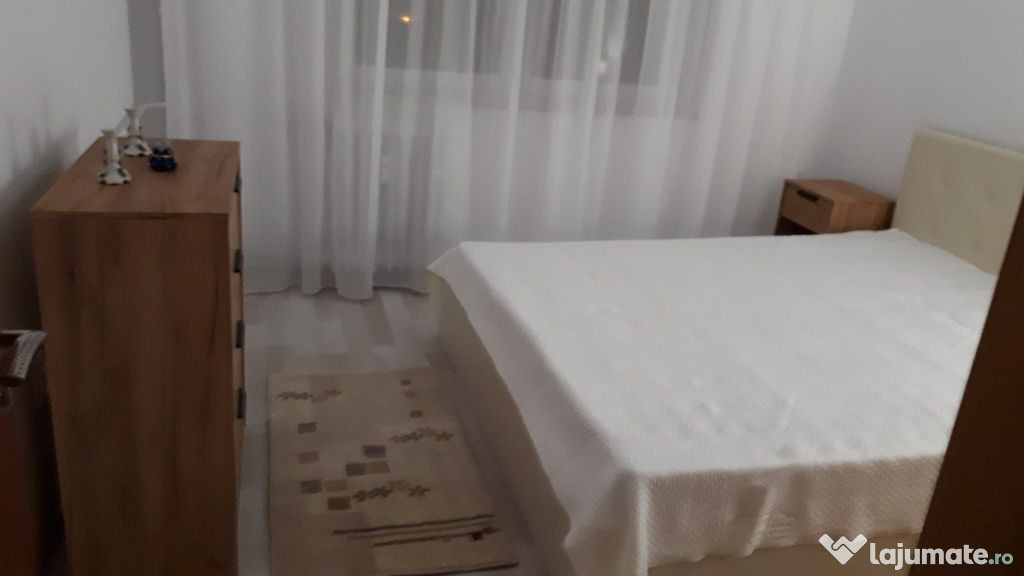 Apartament 3 camere zona City Park