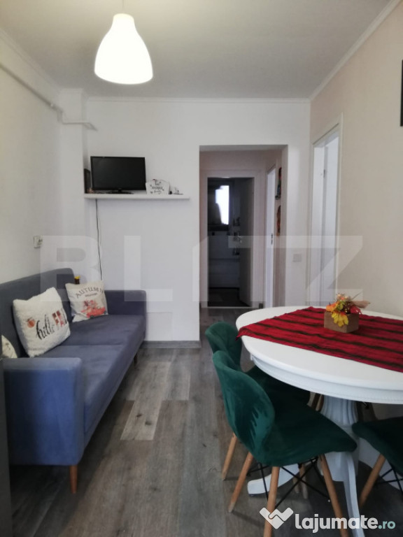 Apartament cu 2 dormitoare, 54 mp, 3 balcoane, Zona Eroilor