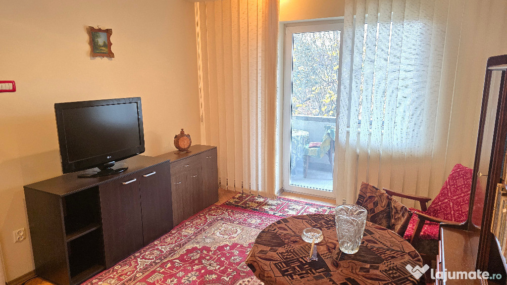 Inchiriez apartament 2 camere in Deva, Piata Centrala, decomandat et 3