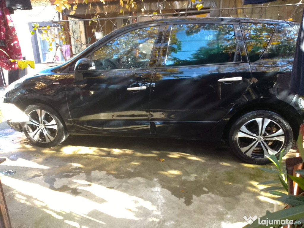 Renault Megan scenic 3 cu 4 usi diesel 2014