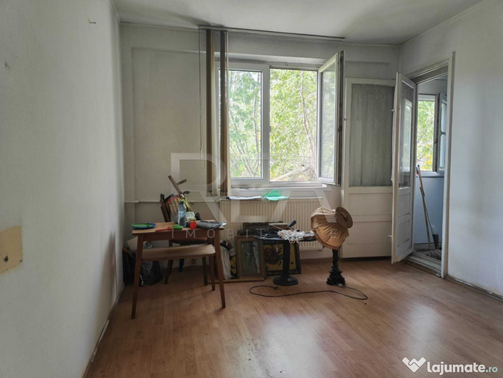 Apartament 3 Camere , Semi-Decomandat , Giurgiului