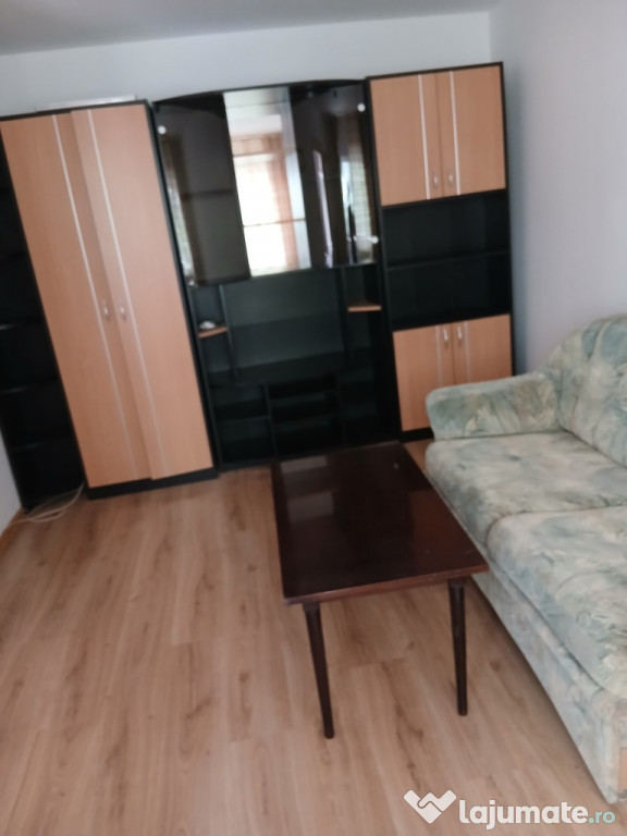 Garsonieră de vanzare