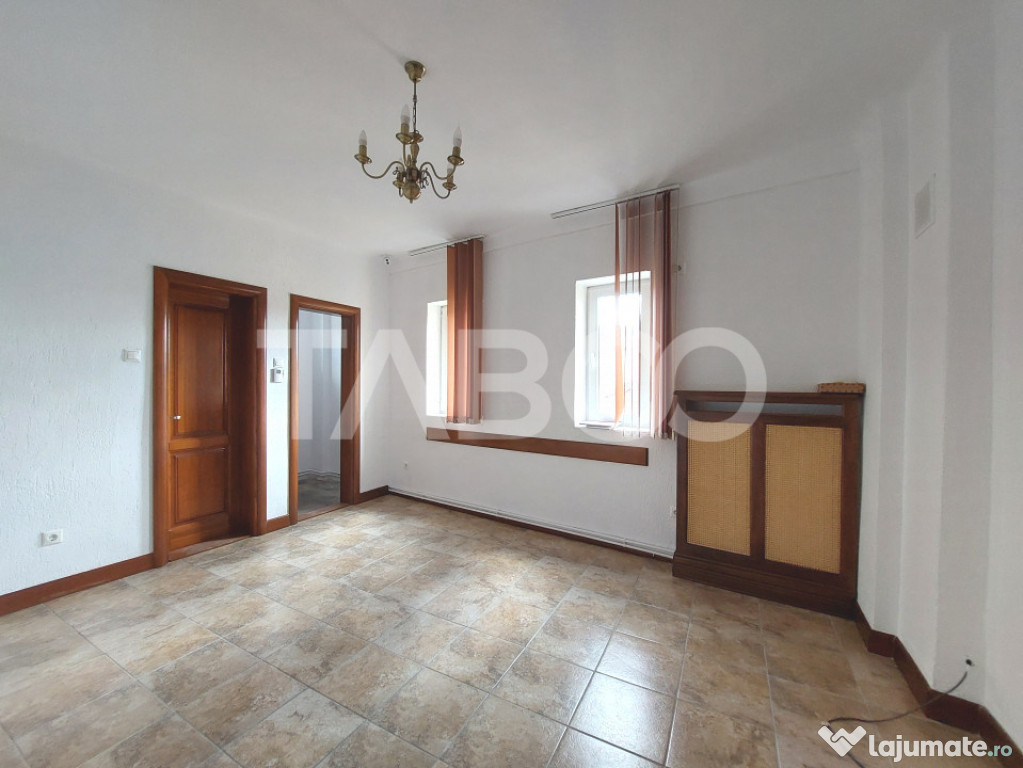 Spatiu de birou zona centrala 68 mpu 3 camere spatioase etaj