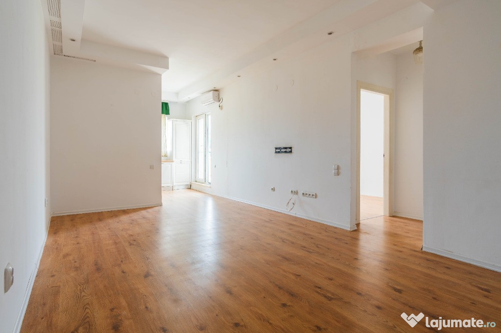 Apartament 3 camere Cosmopolis - terasa 14 mp - direct proprietara