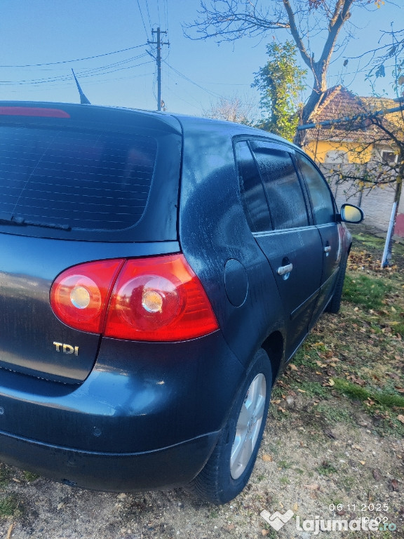 Vând golf 5 automat