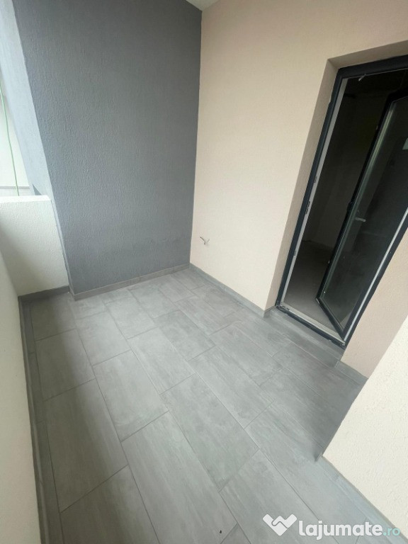 Garsonieră modernă decomandată – 40 mp, finisaje la alegere