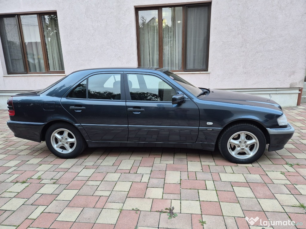Mercedes-Benz C 200 CDI – 2000 – 2.2 Diesel – Manuală