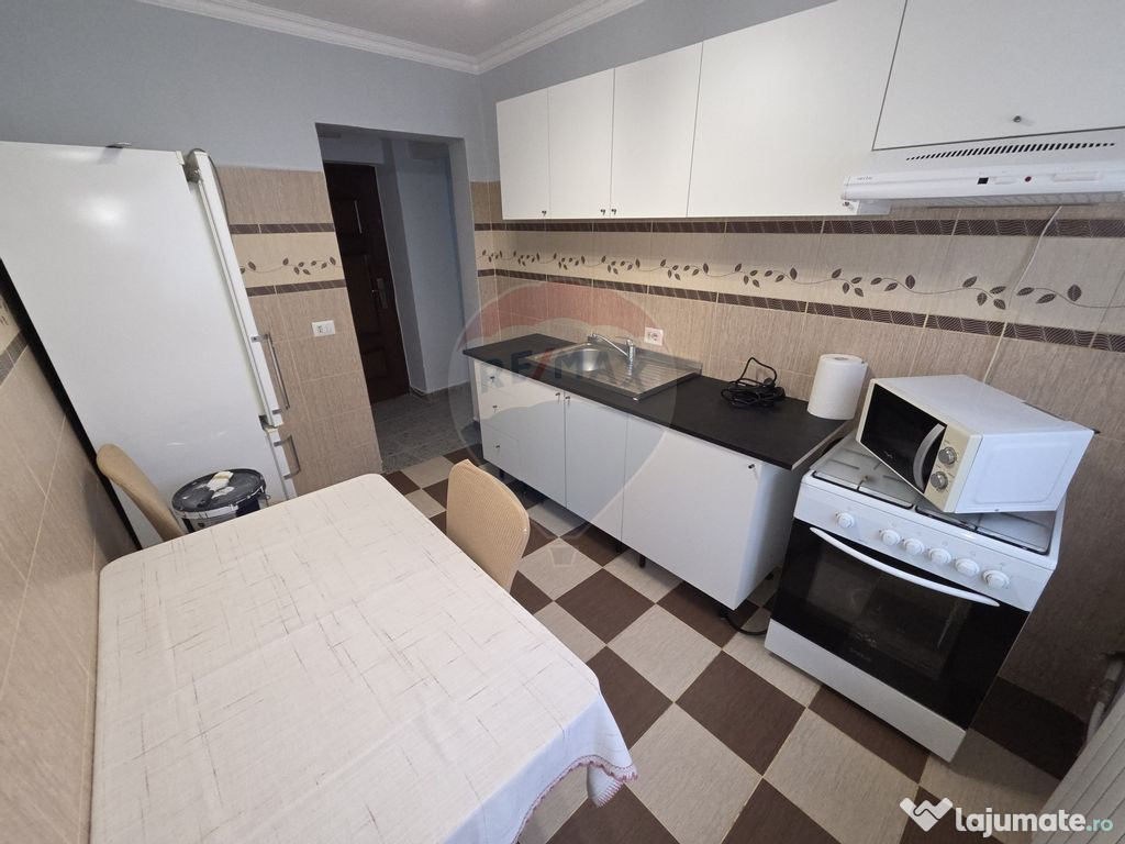 Apartament cu 2 camere de închiriat în zona Bahne