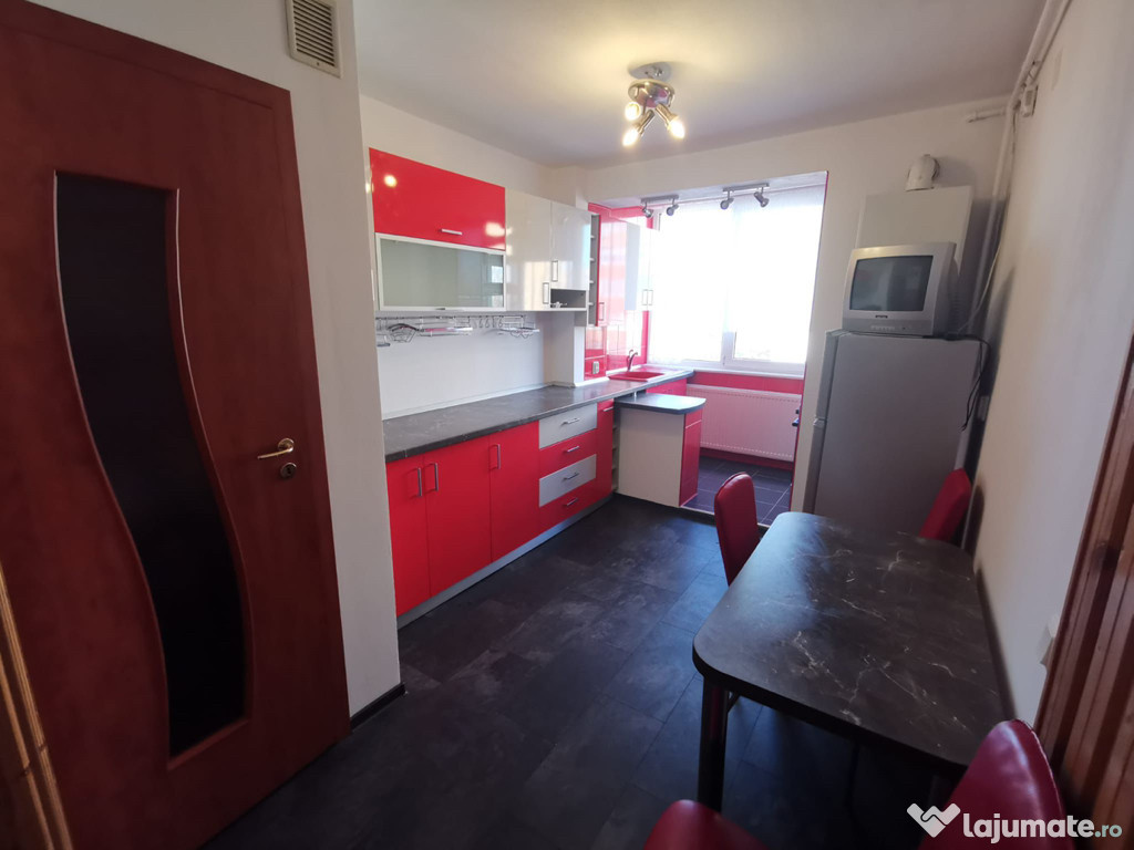 Inchiriez apartament 2 camere semidecomandat