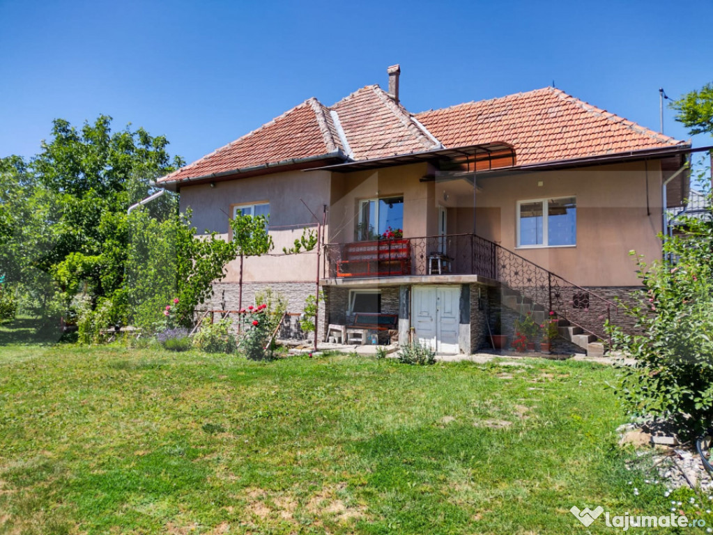 Casa individuala in apropiere de Cluj-Napoca si un teren gen