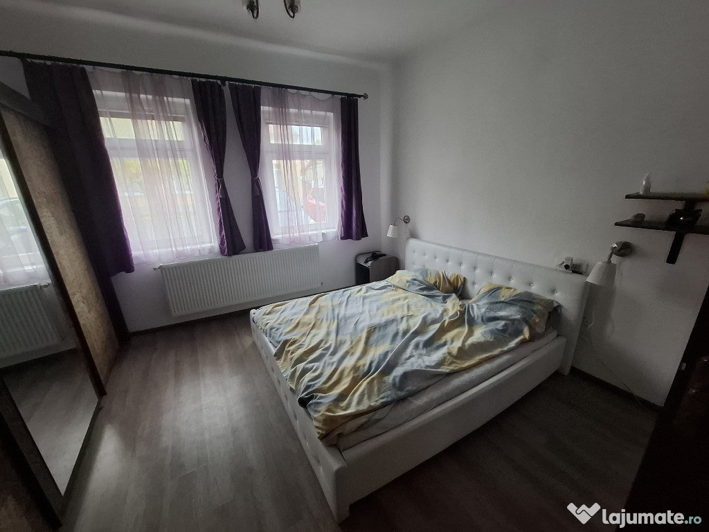 Inchiriez apartament 2 camere zona Parneava