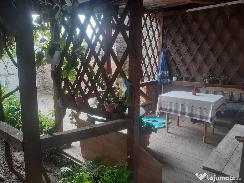 Casa cu 3 camere zona Chercea St 352mp