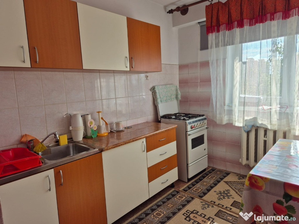 Apartament de inchiriat