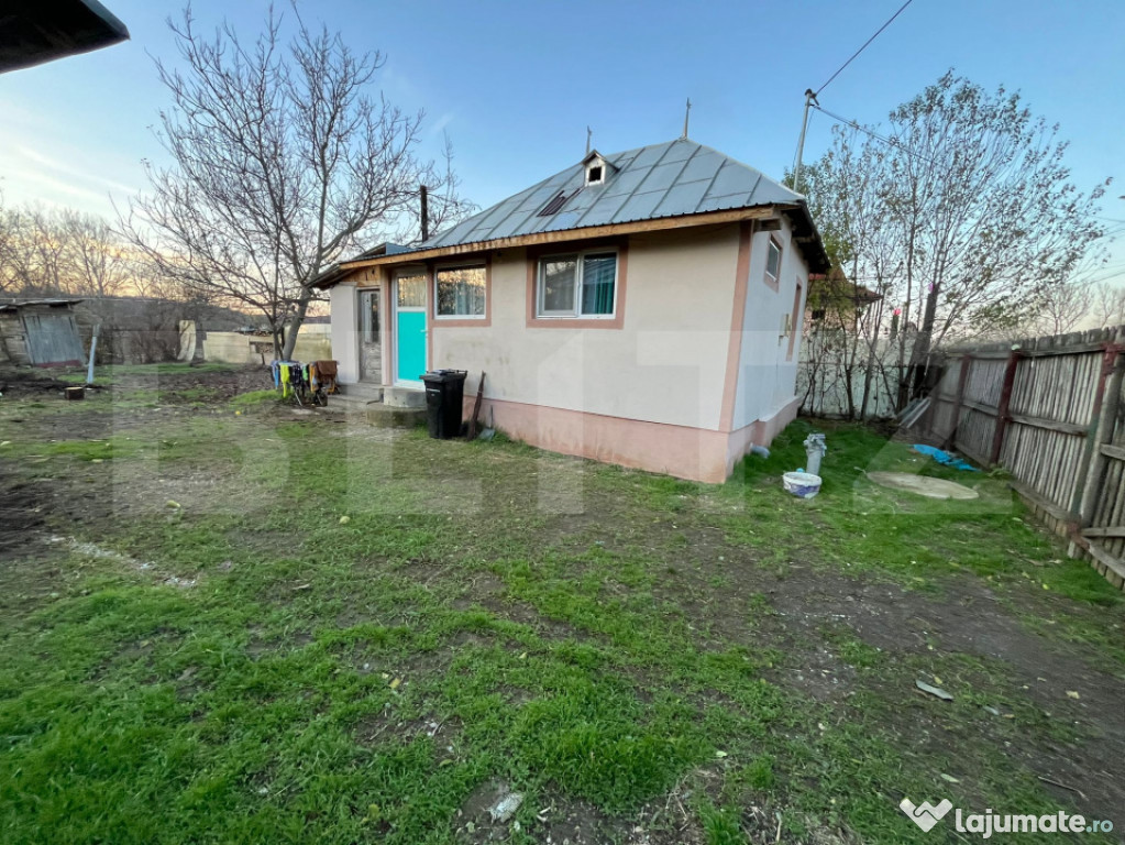 Casă din cărămidă + extindere modernă, 420 mp teren, ut