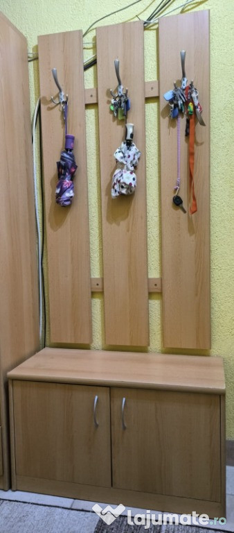 Mobilier hol cu cuier