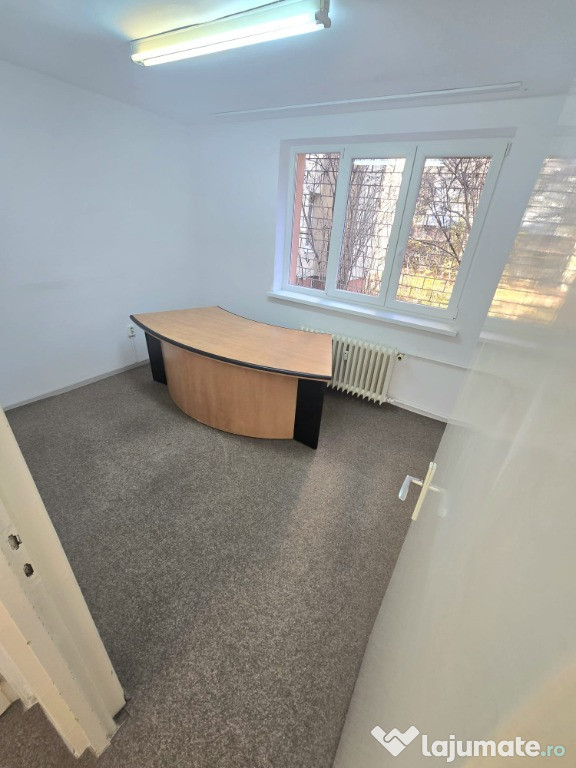 Spatiu birou, Sala Sporturilor, 46 mp, parter