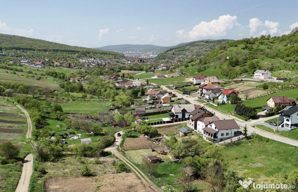 Bloc nou etaj 3+ Parcare auto !