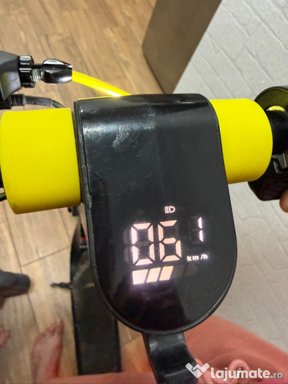 Vand trotineta electrica LEXGO S8+ light-up