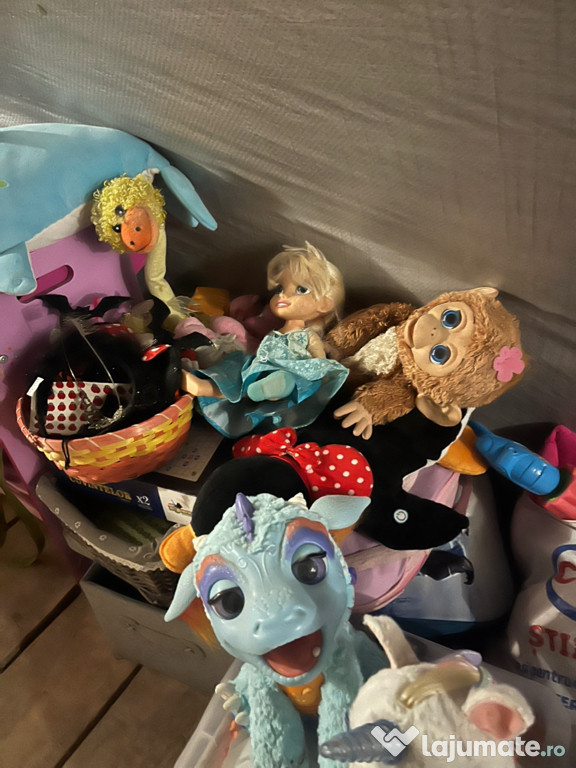 Jucării diverse interactive