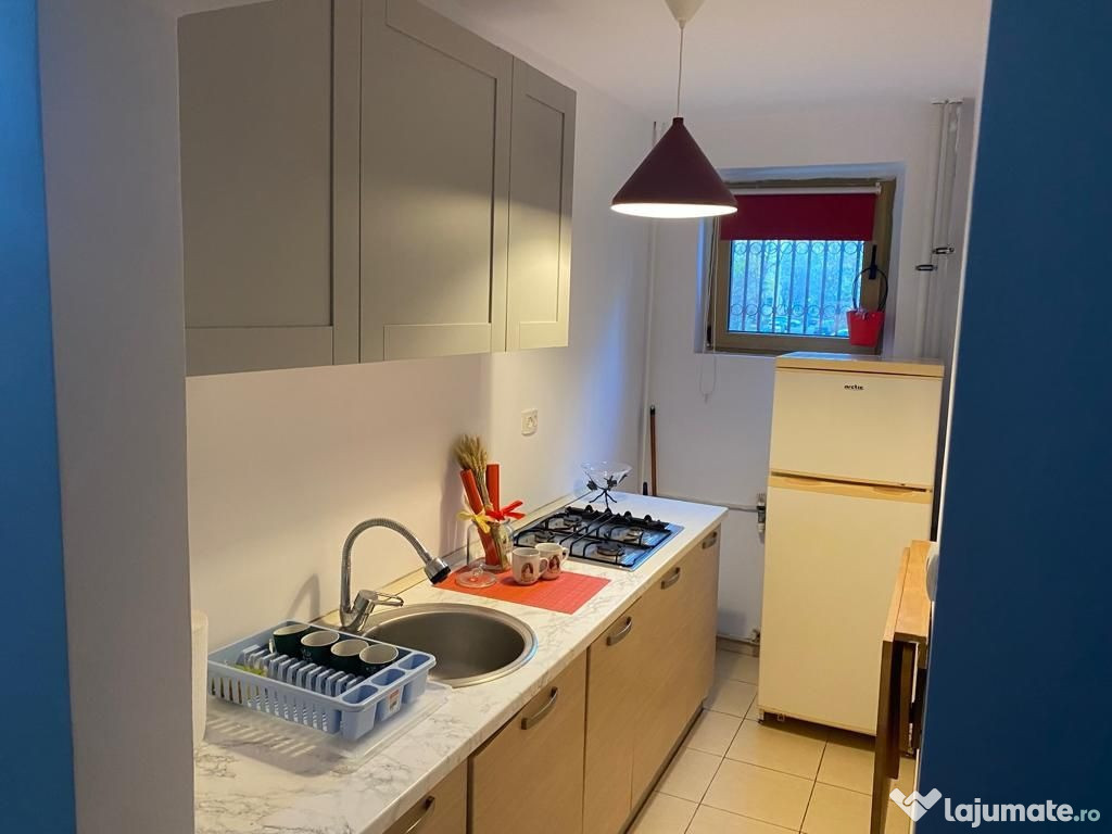 Tineretului parter poenari decomandat