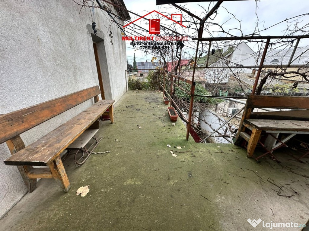 Strada Nicopol - casa de vanzare din Bca!