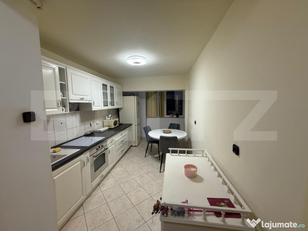 Apartament 4 camere nemobilate, Zona Iulius Mall