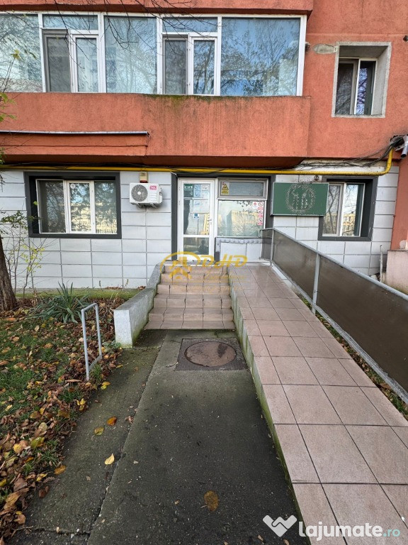 Spațiu comercial - Podu Roș