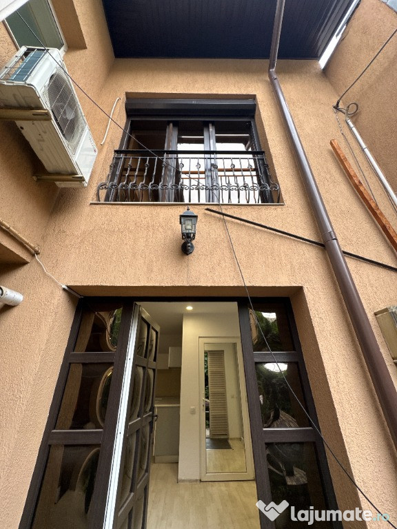 Vila ideala sediu firma sau 2 familii Giulești Pod Grant Crângasi