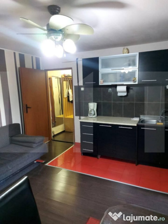 Apartament 3 camere, 57 mp, zona Dambovita