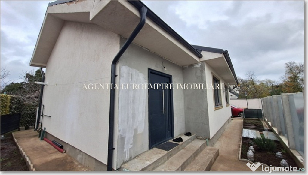 Casa de vanzare in localitatea Lazu