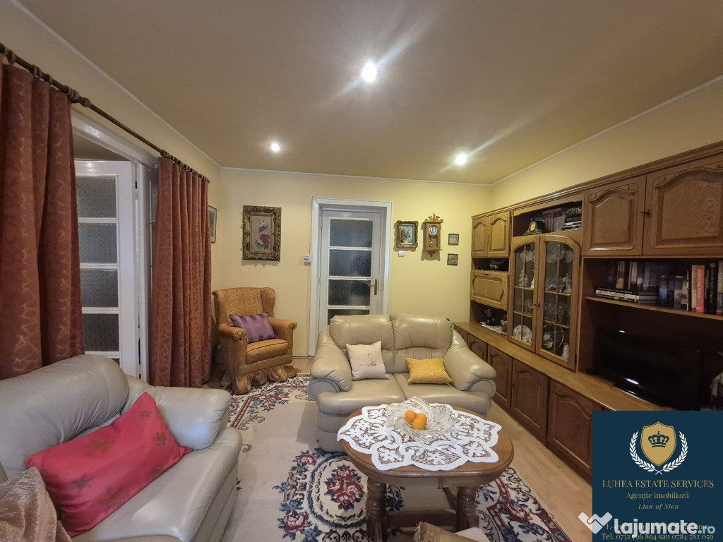 Apartament cu 3 camere, 80 mp, Central, str. Ștefan cel Mare