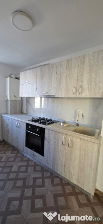 Apartament 2 camere de vanzare, zona Imparatul Traian