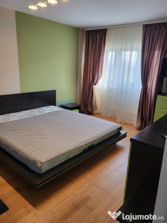 Inchiriez apartament 3 camere