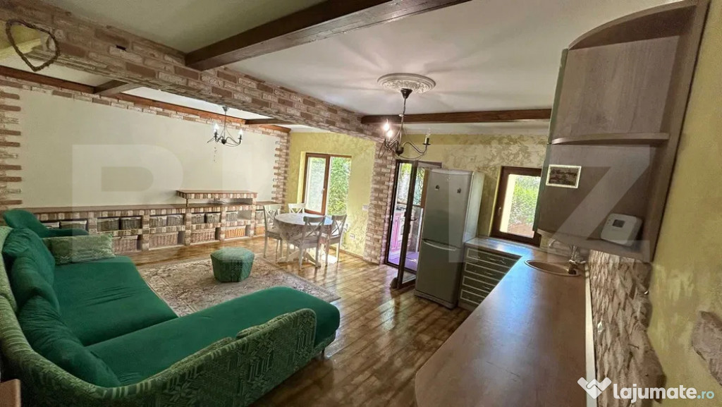 Apartament 5 camere 135mp, terasa 250mp, 3 locuri parcare Vi