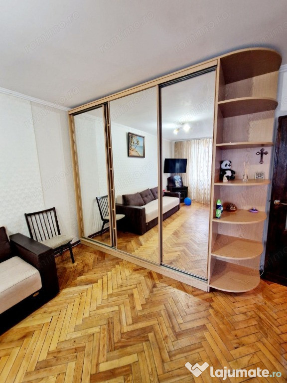 Garsoniera zona Lujerului