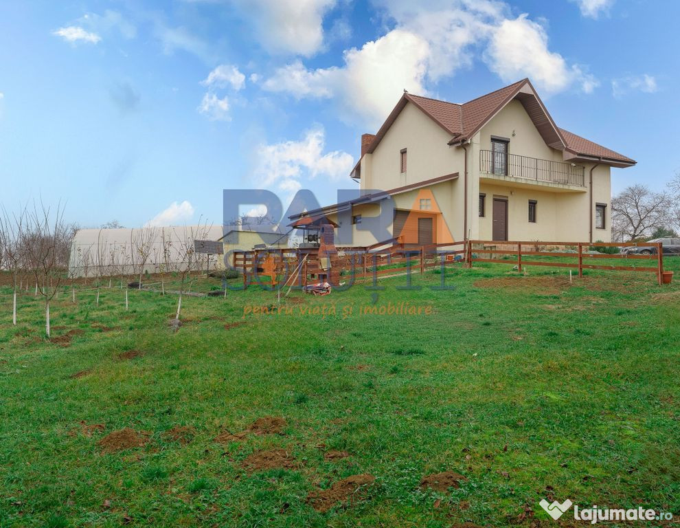 Casă cu 3 dormitoare și 2600 mp teren