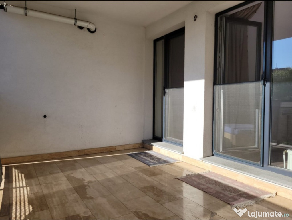 PROPRIETAR vând apt 3 camere Iulius Mall FSEGA Cluj