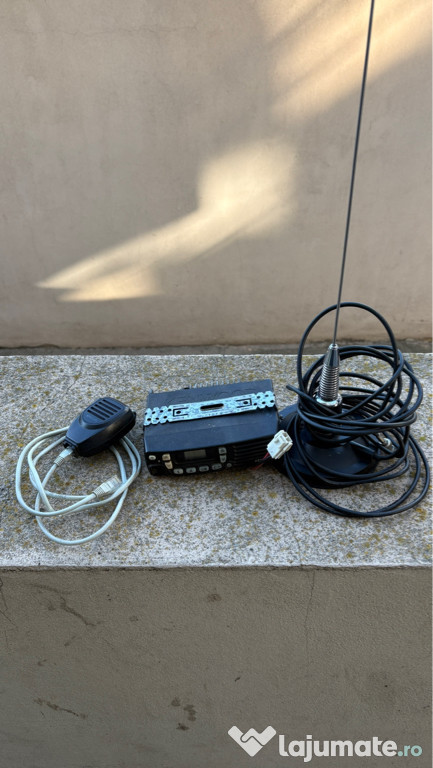 Stație emisie-recepție