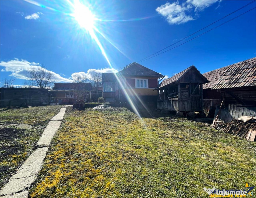 4.300 mp teren, pomicultura casa traditionala, anexe, Craie
