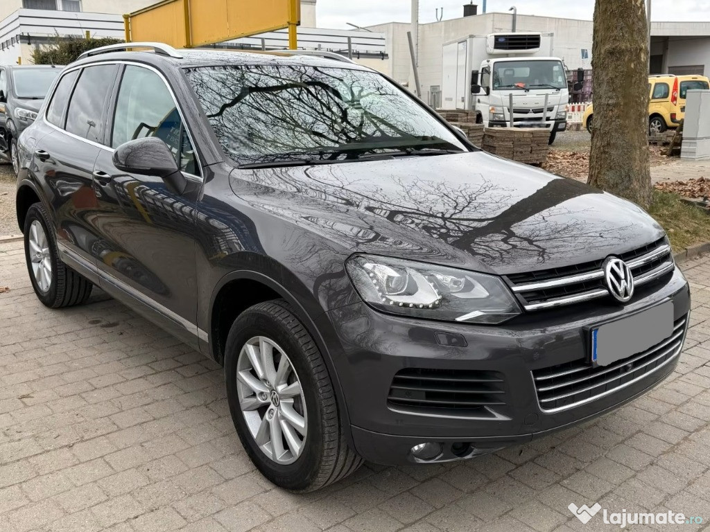 Volkswagen Touareg 2011 240 CP 3.0 TDI V6 impecabil