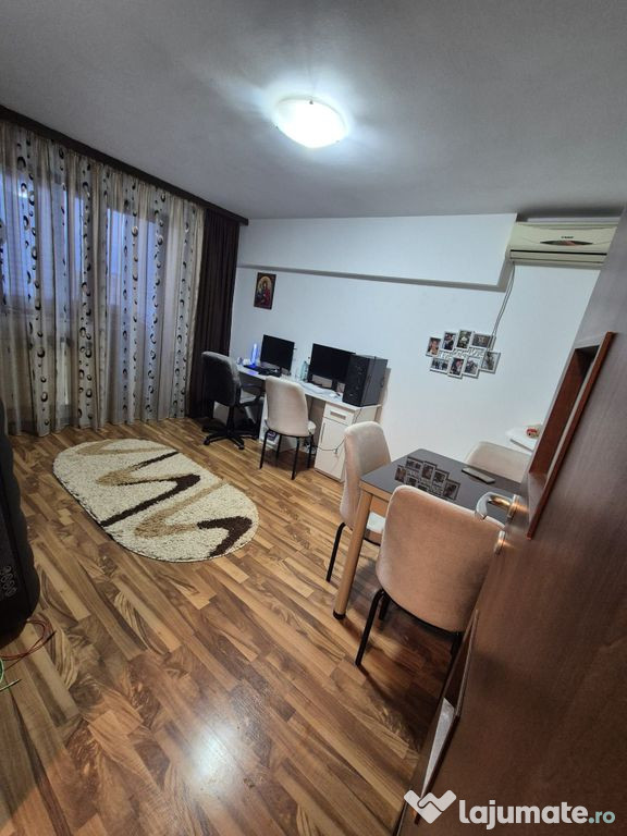 Apartament 2 camere CF2 zona 1 decembrie 1918/Liviu Rebreanu