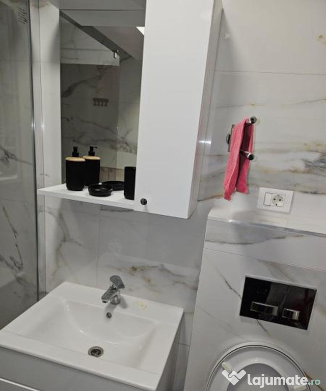 Berceni metrou studio biruintei 81