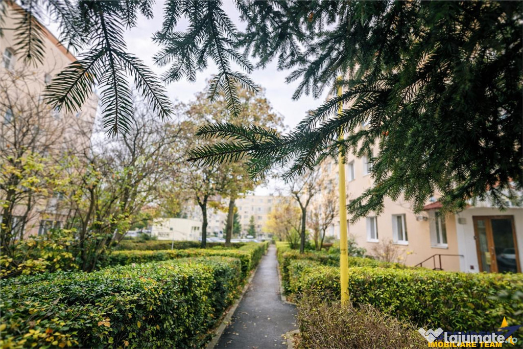 Cartierul Florilor, imobil renovabil, etaj intermediar, zona