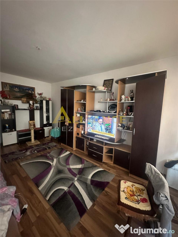 Apartament spatios cu 4 camere - 2 bai | Aleea Dolina