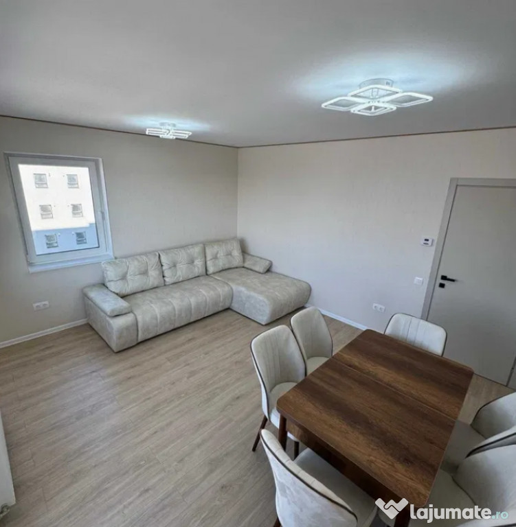 Apartament 3 camere, decomandat - zona Tractorul